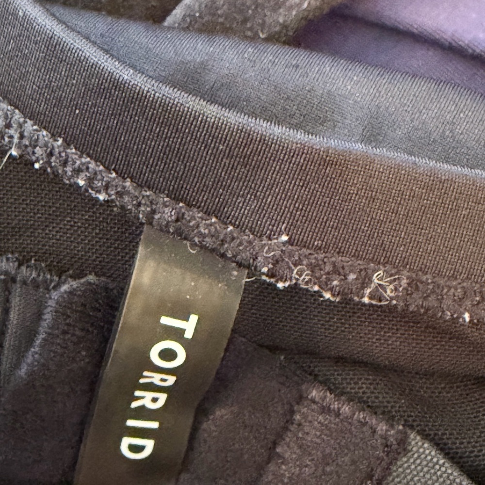 Torrid Black Lace One Piece Swimsuit size 2 - Picture 11 of 11